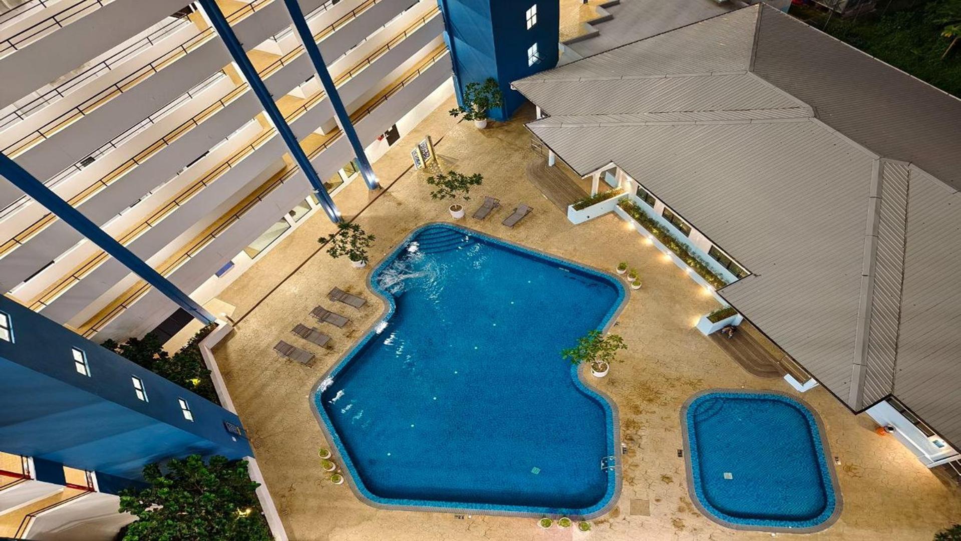 Mutiara Melaka Beach Resort By Glex Tangga Batu Экстерьер фото
