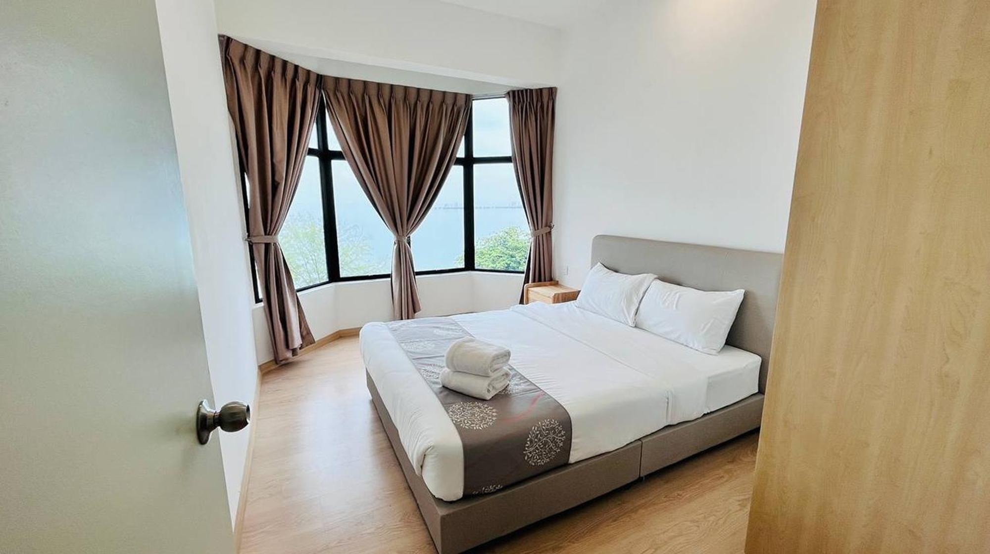 Mutiara Melaka Beach Resort By Glex Tangga Batu Экстерьер фото