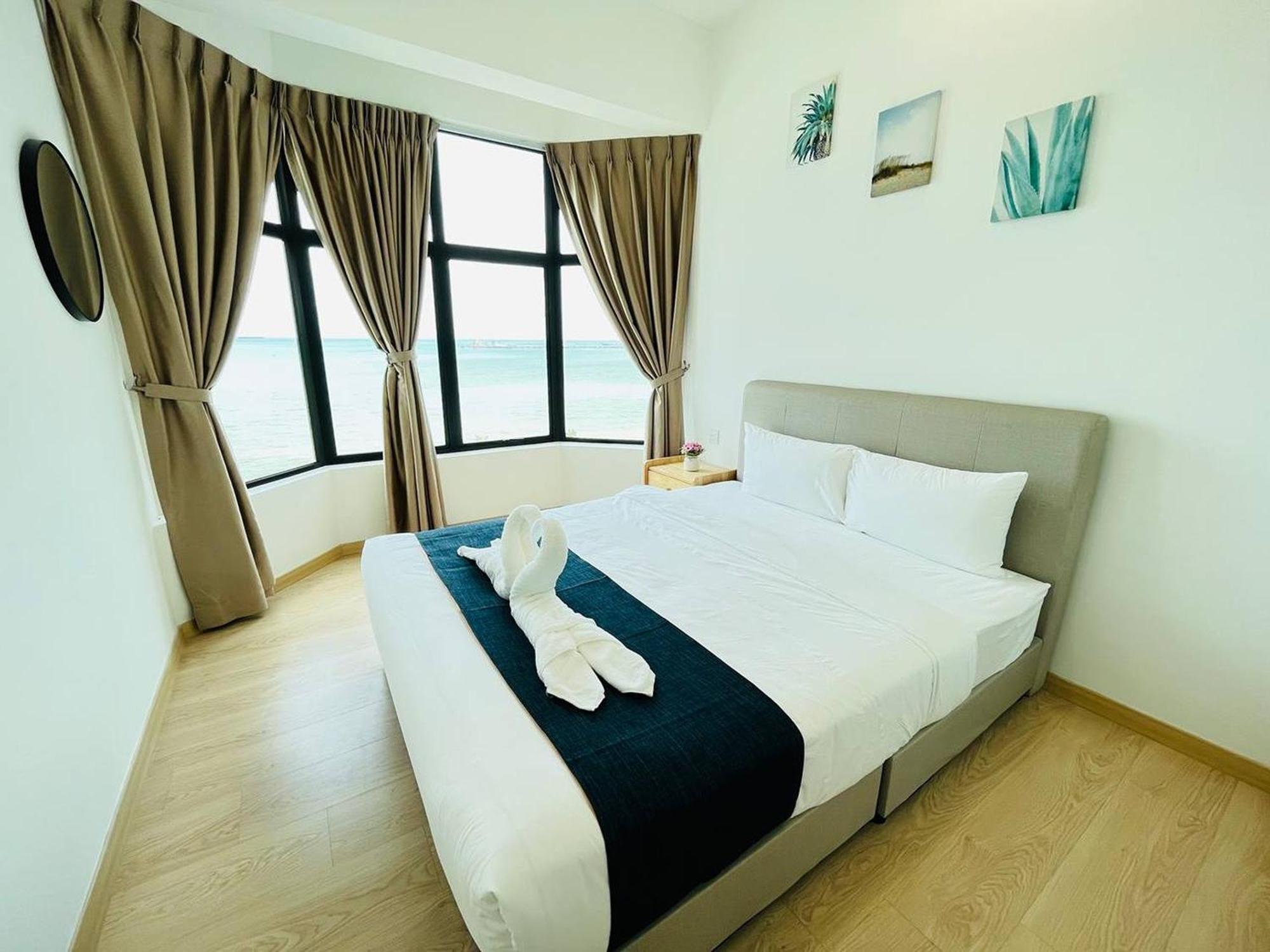 Mutiara Melaka Beach Resort By Glex Tangga Batu Экстерьер фото