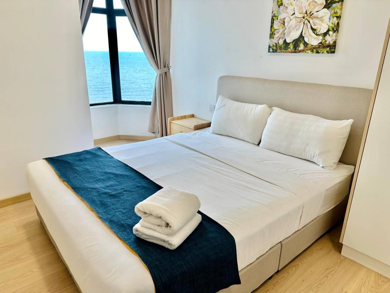 Mutiara Melaka Beach Resort By Glex Tangga Batu Экстерьер фото
