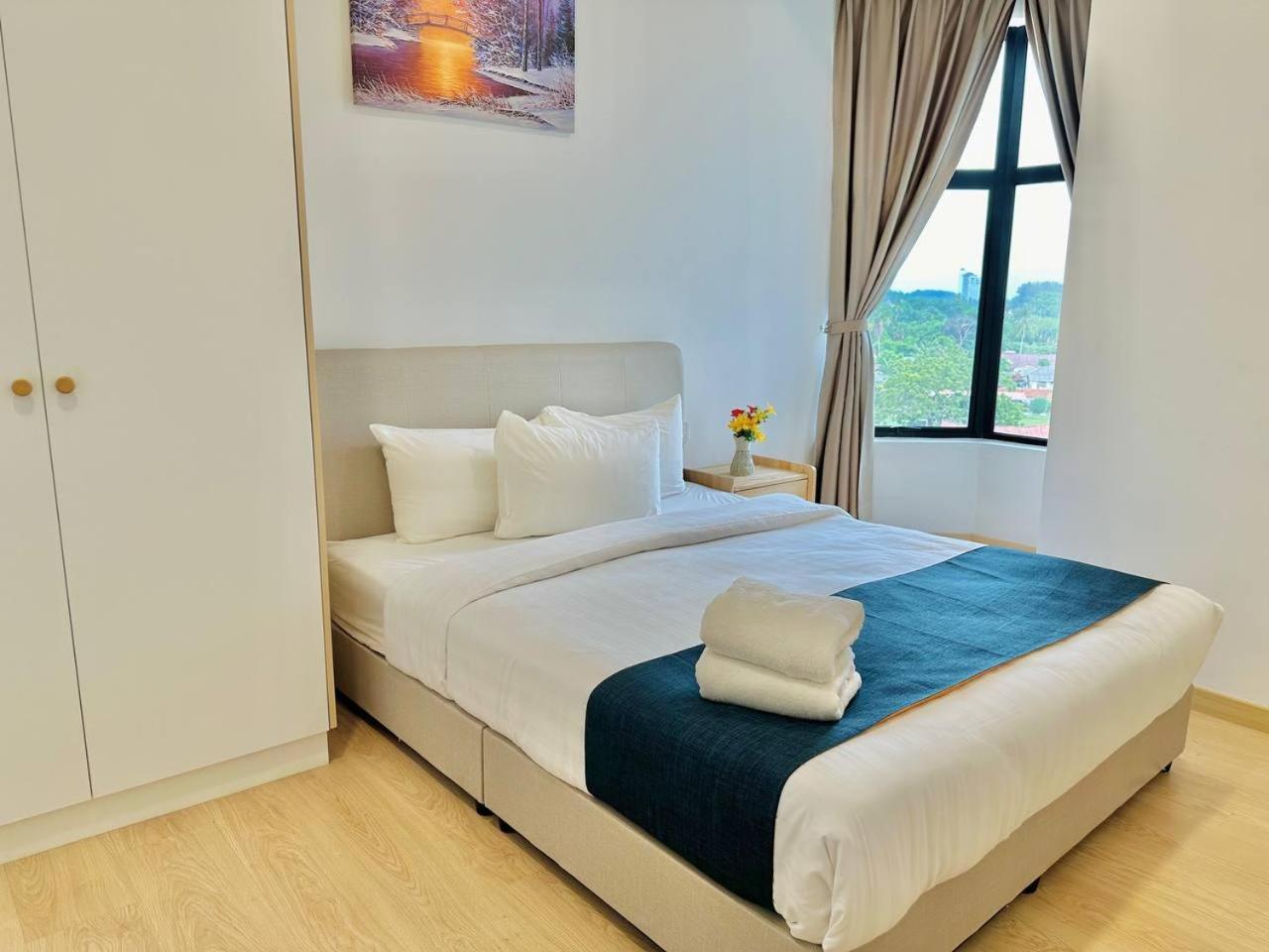 Mutiara Melaka Beach Resort By Glex Tangga Batu Экстерьер фото
